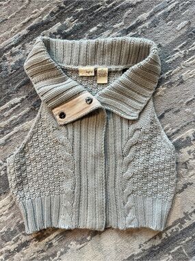Vintage Y2K Daytrip Cable Knit Sweater Vest